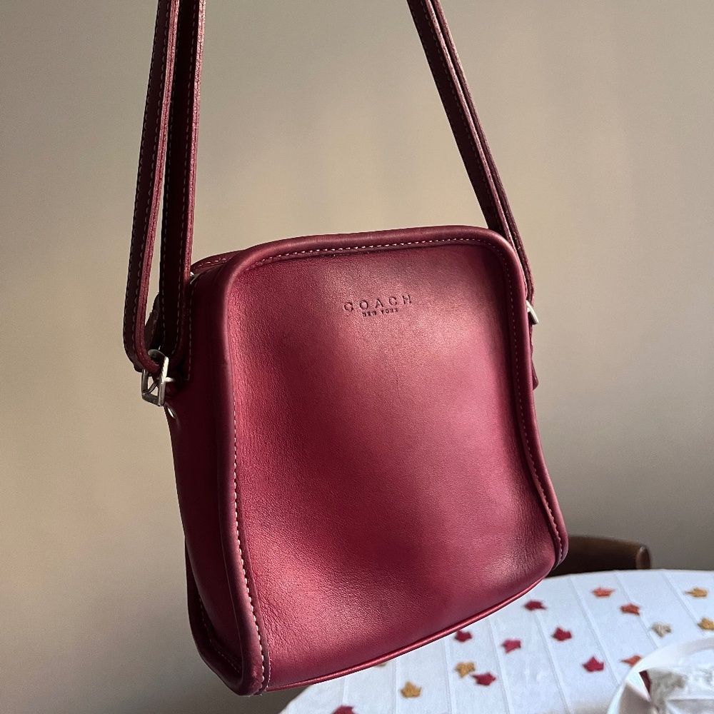 SOLD coach red bellini 9139